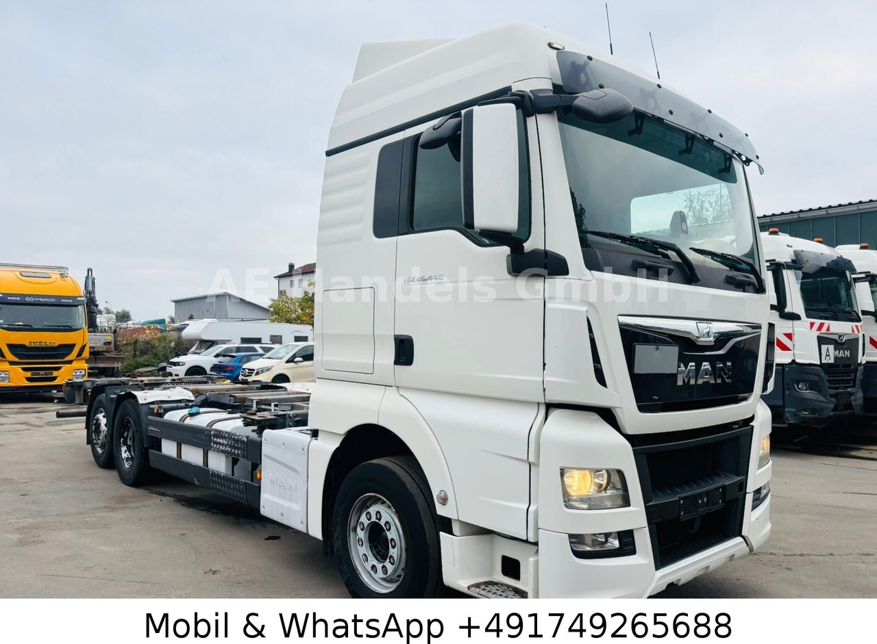 MAN TGX 26.440 BDF XLX LL 6x2 *Retarder/ACC/Lift/AHK - Container transporter/ Swap body truck: picture 1 MAN TGX 26.440 BDF XLX LL 6x2 *Retarder/ACC/Lift/AHK - Container transporter/ Swap body truck: picture 1