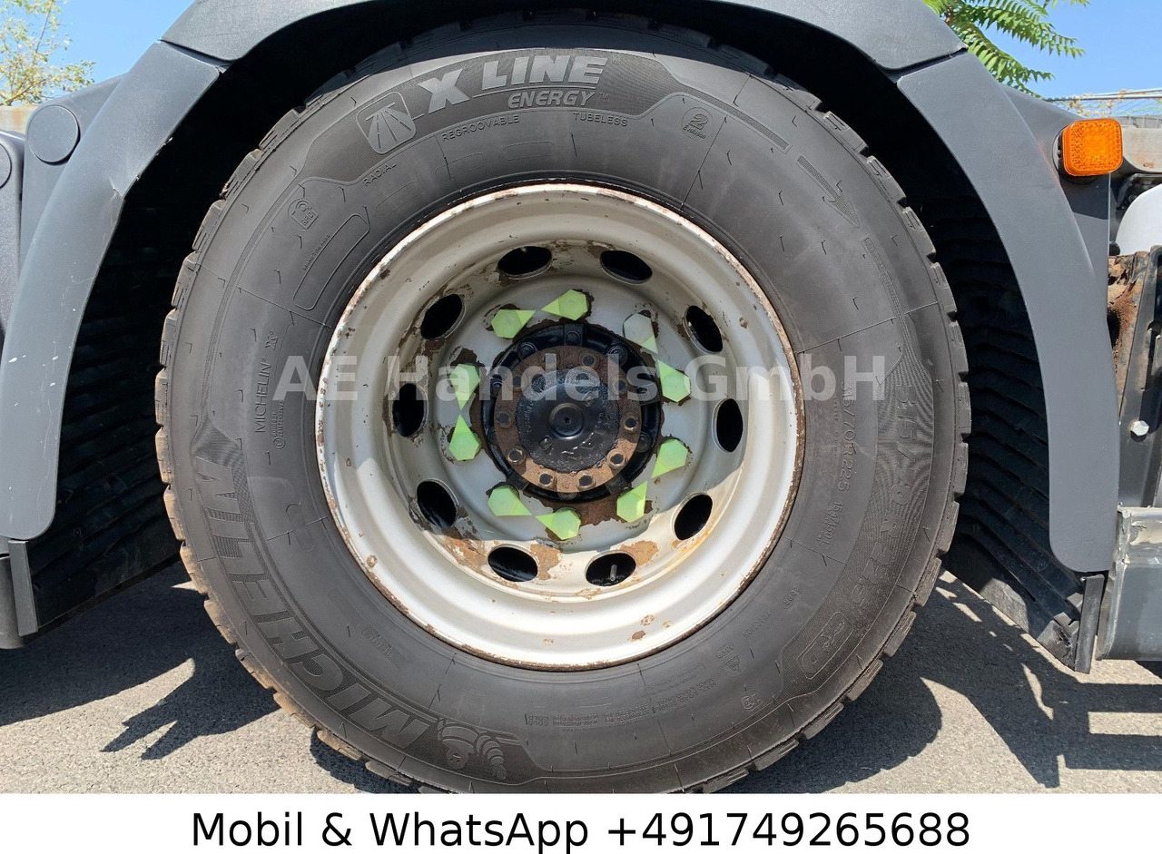 Container transporter/ Swap body truck MAN TGX 26.440 XLX LL 6x2 *Retarder/LDW/LBW/3.Lenk: picture 12 Container transporter/ Swap body truck MAN TGX 26.440 XLX LL 6x2 *Retarder/LDW/LBW/3.Lenk: picture 12