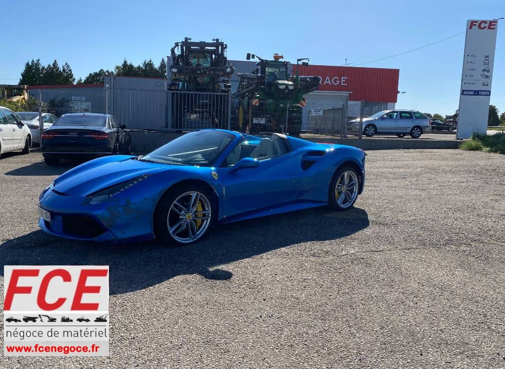 Ferrari 488 SPIDER -Carte Grise Française endommagé - Convertible: picture 1 Ferrari 488 SPIDER -Carte Grise Française endommagé - Convertible: picture 1