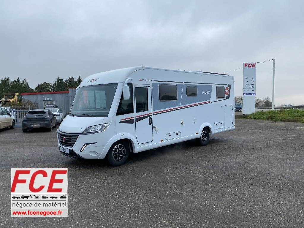 Fiat DUCATO MAXI 160 Multijet 2,2D/PILOTE G741endommagé - Integrated motorhome: picture 1 Fiat DUCATO MAXI 160 Multijet 2,2D/PILOTE G741endommagé - Integrated motorhome: picture 1