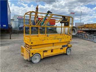 Haulotte Compact 8 - Scissor lift: picture 1 Haulotte Compact 8 - Scissor lift: picture 1