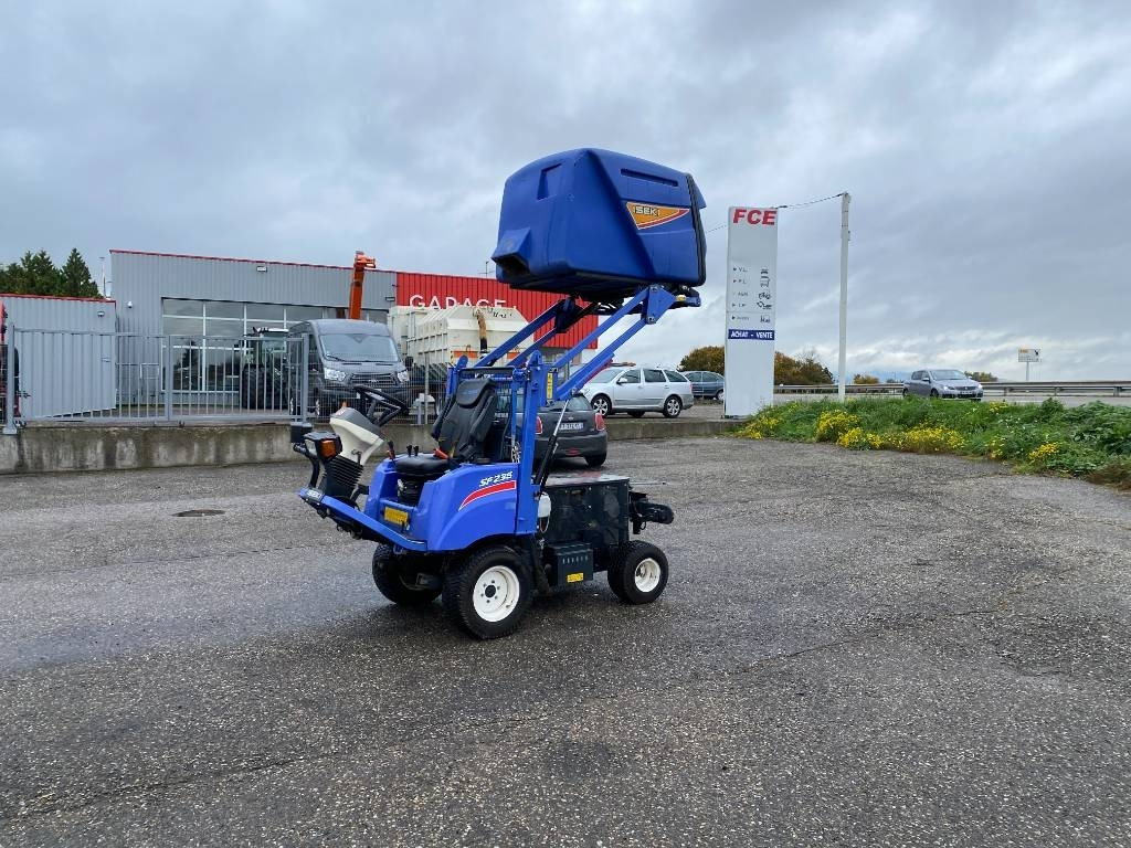 Iseki SF 235F 1er Main endommagée  - Garden mower: picture 2 Iseki SF 235F 1er Main endommagée  - Garden mower: picture 2