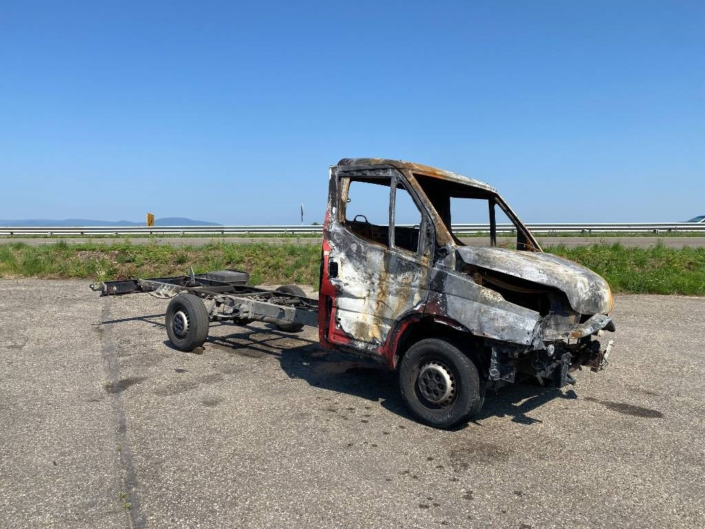 Iveco DAILY 33S12 / 2.3D 115 - Panel van: picture 3 Iveco DAILY 33S12 / 2.3D 115 - Panel van: picture 3