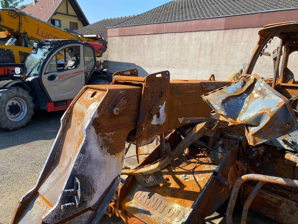 Telescopic handler Manitou MLT 737 endommagé: picture 13 Telescopic handler Manitou MLT 737 endommagé: picture 13