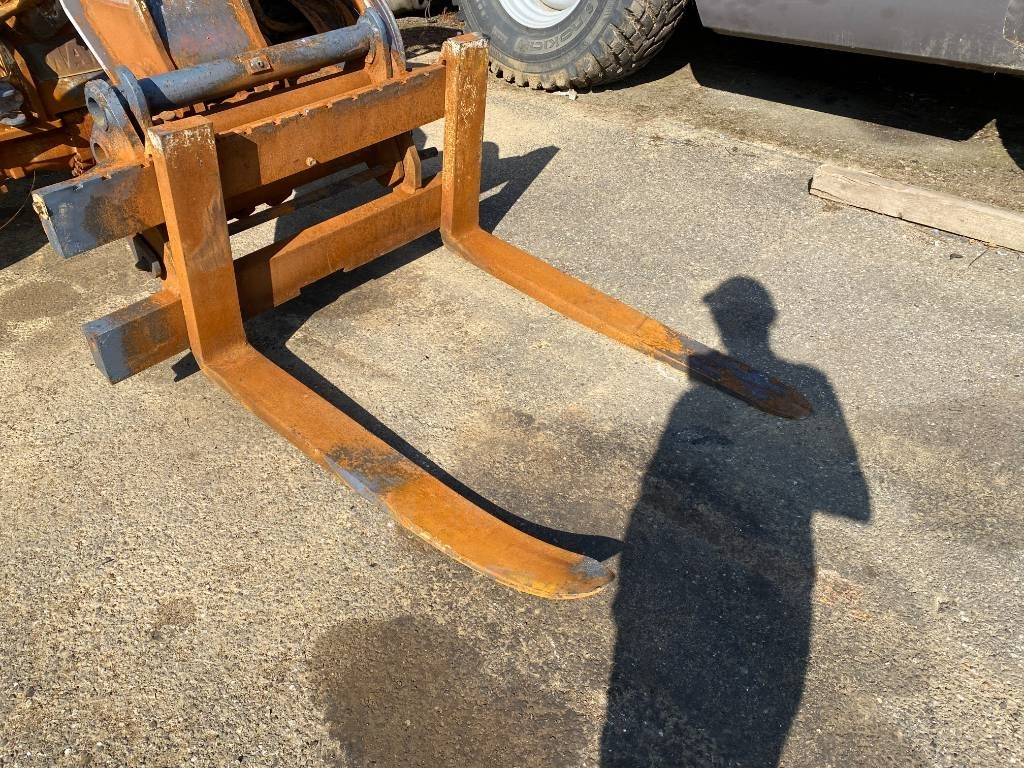 Telescopic handler Manitou MLT 737 endommagé: picture 8 Telescopic handler Manitou MLT 737 endommagé: picture 8