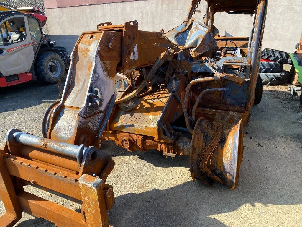 Telescopic handler Manitou MLT 737 endommagé: picture 11 Telescopic handler Manitou MLT 737 endommagé: picture 11