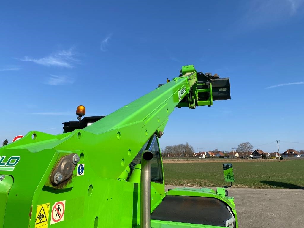 Telescopic wheel loader Merlo P72.10/Plus 1er Main-Certificat CE endommagé: picture 32