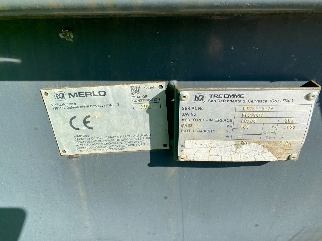 Telescopic wheel loader Merlo P72.10/Plus 1er Main-Certificat CE endommagé: picture 16