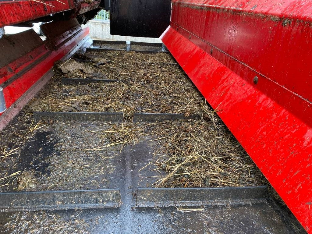 Self-loading wagon Schuitemaker RAPIDE 75 - 40Km/h endommagée: picture 28 Self-loading wagon Schuitemaker RAPIDE 75 - 40Km/h endommagée: picture 28