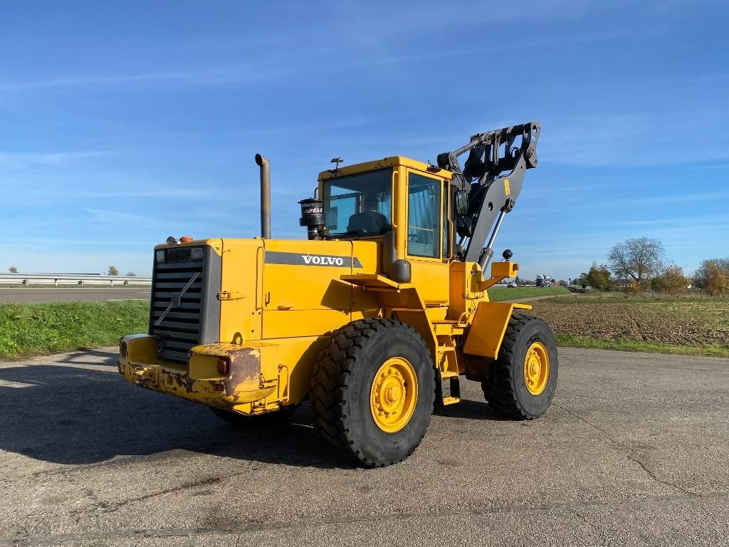 Volvo L90D Origine Française endommagée - Wheel loader: picture 4 Volvo L90D Origine Française endommagée - Wheel loader: picture 4