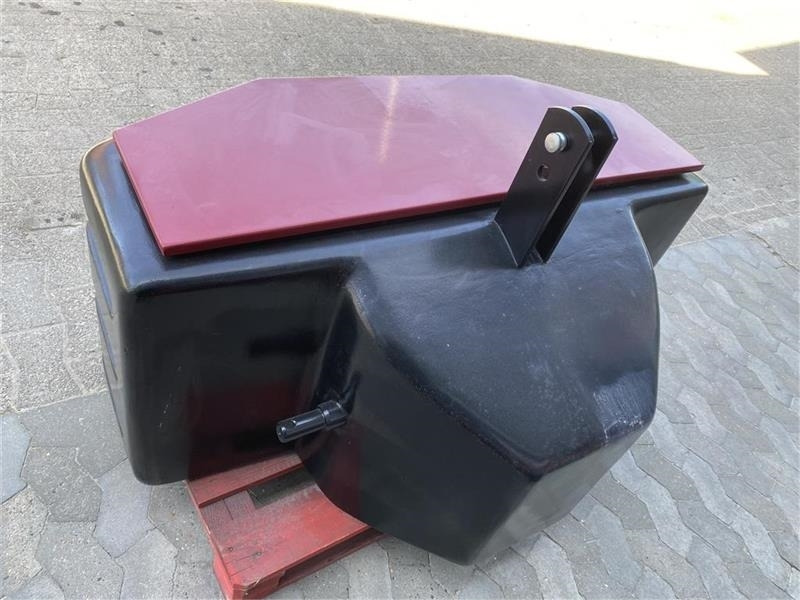 Case IH Frontvægtklods 1000kg - Counterweight: picture 3 Case IH Frontvægtklods 1000kg - Counterweight: picture 3