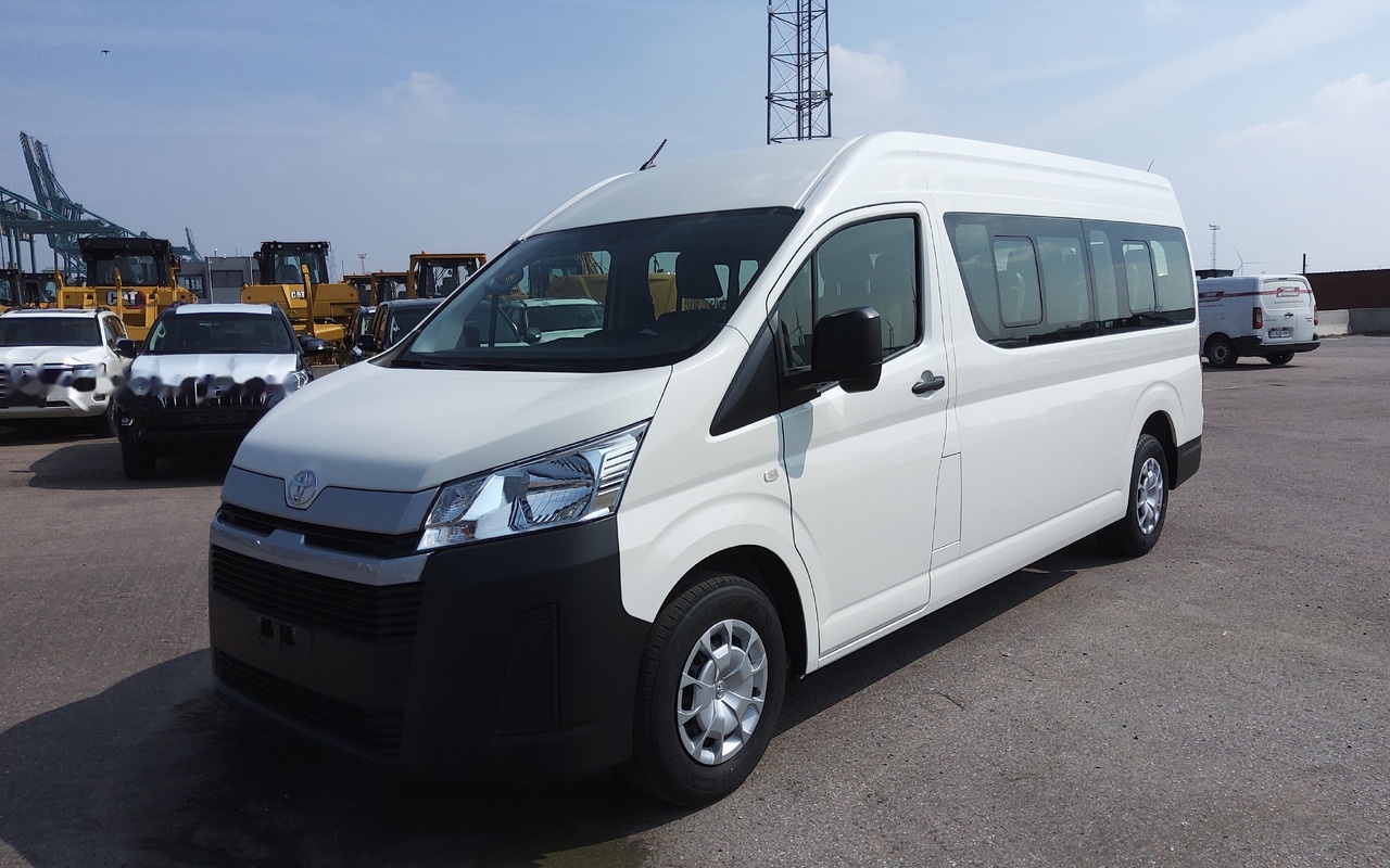 Toyota Hiace HIGH ROOF / TOIT HAUT 2.8L Diesel Manual base - Minibus, Passenger van: picture 1 Toyota Hiace HIGH ROOF / TOIT HAUT 2.8L Diesel Manual base - Minibus, Passenger van: picture 1