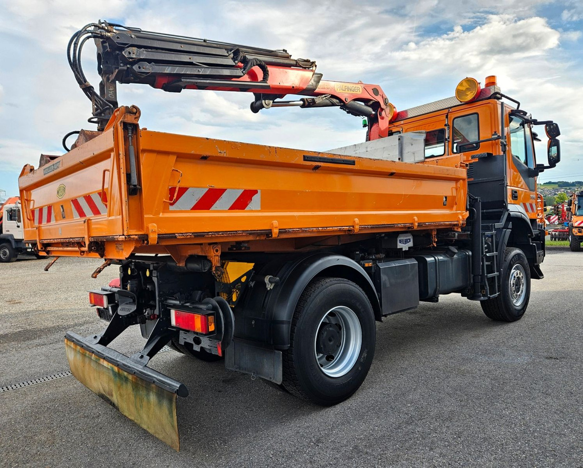 Iveco Trakker 190T33 4x4 Euro5 Kran Palfinger Funk - Tipper, Crane truck: picture 3 Iveco Trakker 190T33 4x4 Euro5 Kran Palfinger Funk - Tipper, Crane truck: picture 3
