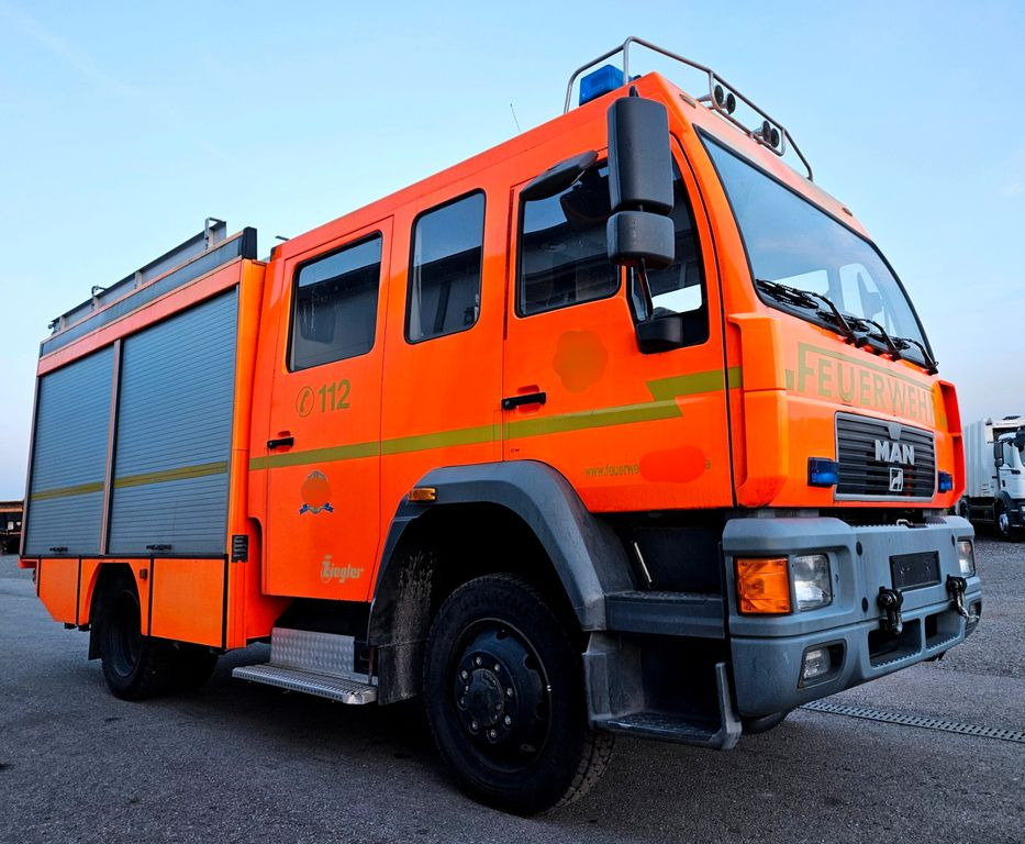MAN 14.224 L80 4x4 Feuerwehr LF16 Ziegler MAN 14.224 L80 4x4 Feuerwehr LF16 Ziegler - Fire truck: picture 4 MAN 14.224 L80 4x4 Feuerwehr LF16 Ziegler MAN 14.224 L80 4x4 Feuerwehr LF16 Ziegler - Fire truck: picture 4