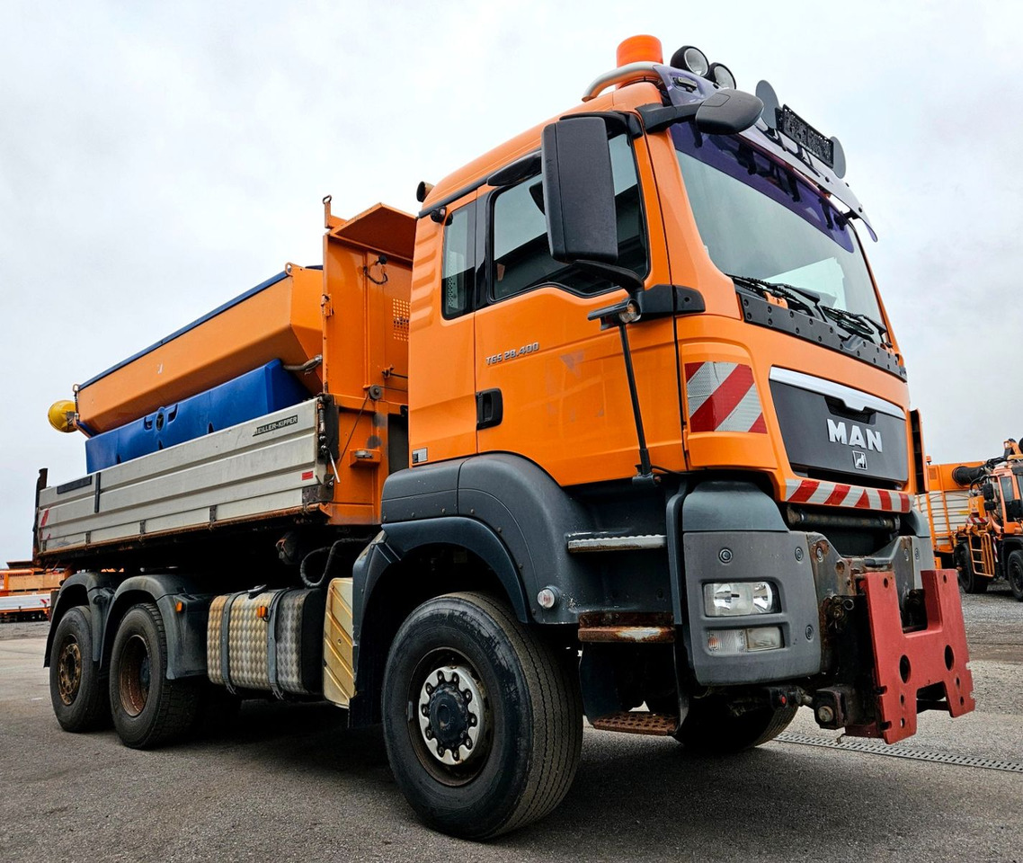 MAN TGS 28.400 6x4-4 BL Winterdienst Schmidt Euro5 - Tipper: picture 1 MAN TGS 28.400 6x4-4 BL Winterdienst Schmidt Euro5 - Tipper: picture 1