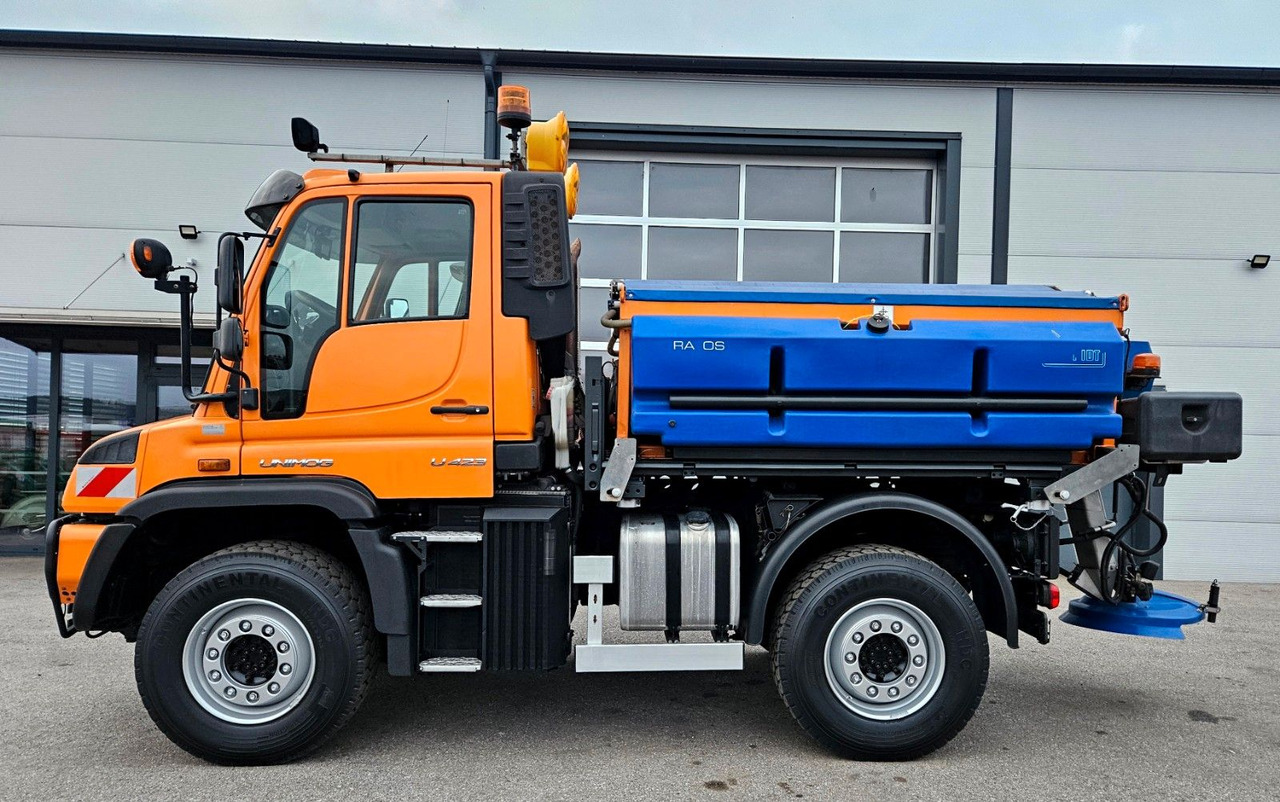 Unimog U423 UGE Euro6 Hydrostat Schmidt Stratos - Tipper: picture 2 Unimog U423 UGE Euro6 Hydrostat Schmidt Stratos - Tipper: picture 2