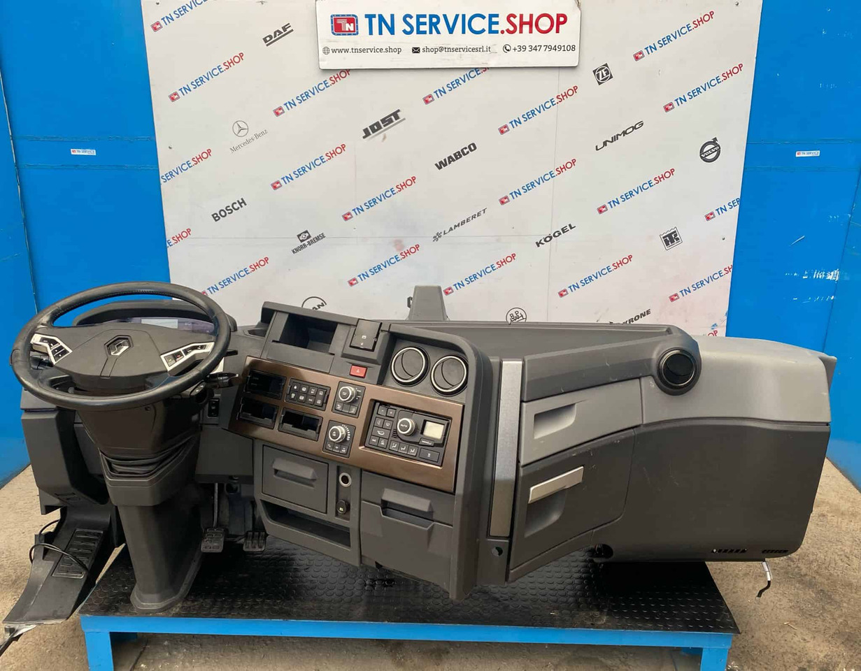 Cruscotto Renault T520 - Cab and interior: picture 3 Cruscotto Renault T520 - Cab and interior: picture 3