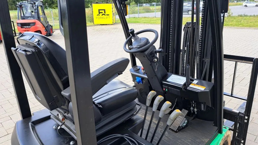 HC X CPDS15-XD2-SI - Electric forklift: picture 5 HC X CPDS15-XD2-SI - Electric forklift: picture 5