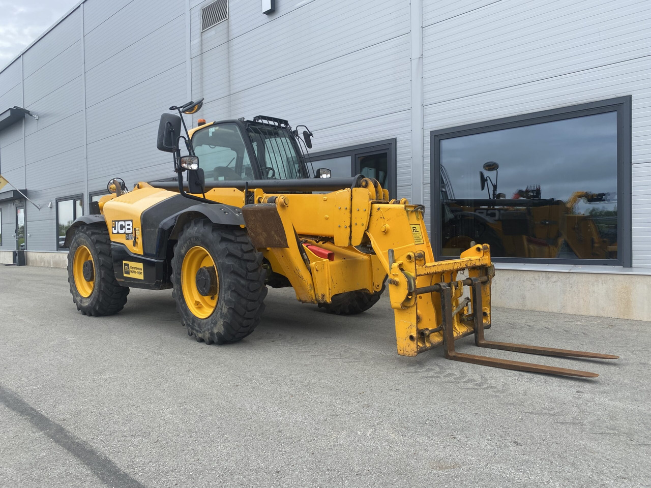 JCB 540-140 - Telescopic handler: picture 3 JCB 540-140 - Telescopic handler: picture 3