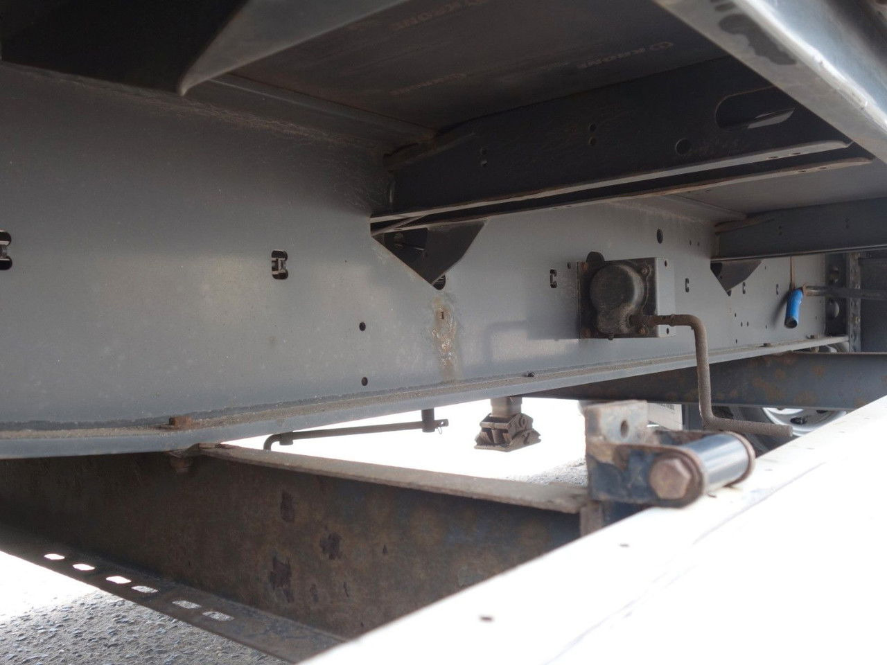 Curtainsider semi-trailer Krone SD Mega, Liftachse, XL: picture 17 Curtainsider semi-trailer Krone SD Mega, Liftachse, XL: picture 17