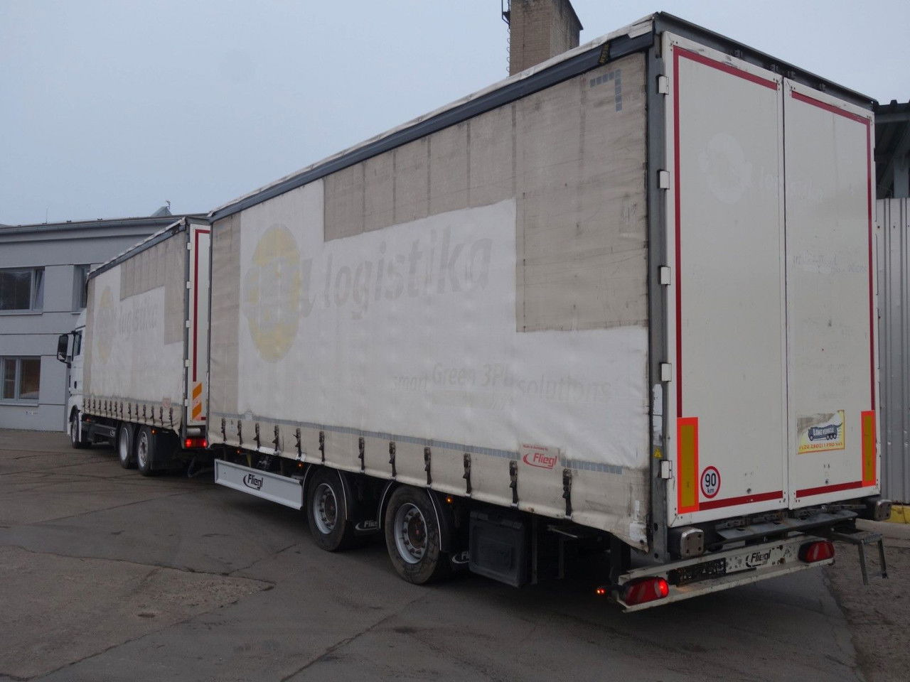 MAN TGX 24 24.460 6x2 120cm3, Durchfahren - Curtainsider truck: picture 3 MAN TGX 24 24.460 6x2 120cm3, Durchfahren - Curtainsider truck: picture 3