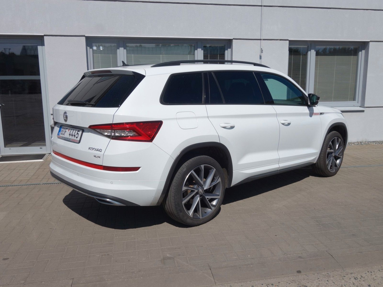Skoda Kodiaq 2,0TDI 140kW, 4x4, SportLine, Pano, Webas - SUV: picture 5 Skoda Kodiaq 2,0TDI 140kW, 4x4, SportLine, Pano, Webas - SUV: picture 5