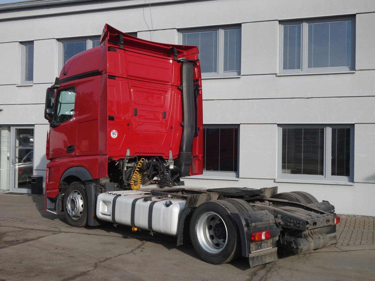 Mercedes-Benz Actros 1845 Lsnrl Lowdeck, 2 Stk. - Tractor unit: picture 4 Mercedes-Benz Actros 1845 Lsnrl Lowdeck, 2 Stk. - Tractor unit: picture 4