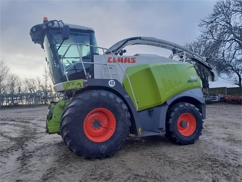 Claas JAGUAR 940 DYNAMIC POWER Kemper majsbord - Forage harvester: picture 1 Claas JAGUAR 940 DYNAMIC POWER Kemper majsbord - Forage harvester: picture 1