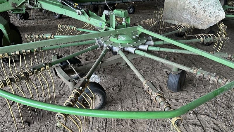 Krone Swadro 2000 TC - Tedder/ Rake: picture 2 Krone Swadro 2000 TC - Tedder/ Rake: picture 2