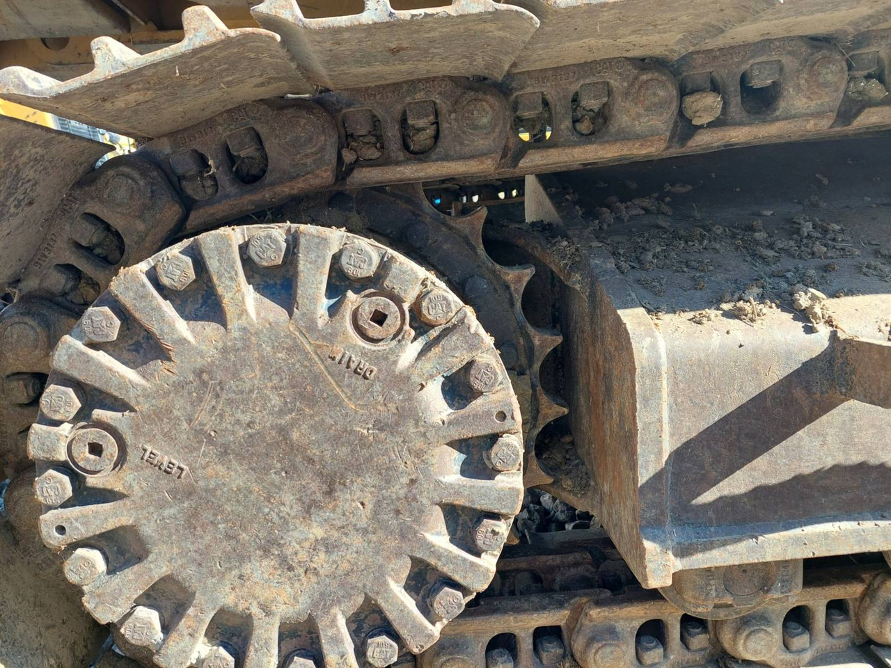 Crawler excavator CAT 320EL: picture 10