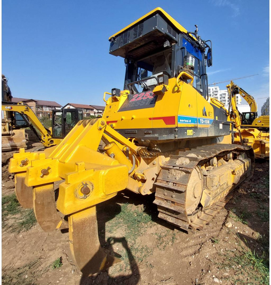 CAT TD-15M - Bulldozer: picture 3 CAT TD-15M - Bulldozer: picture 3