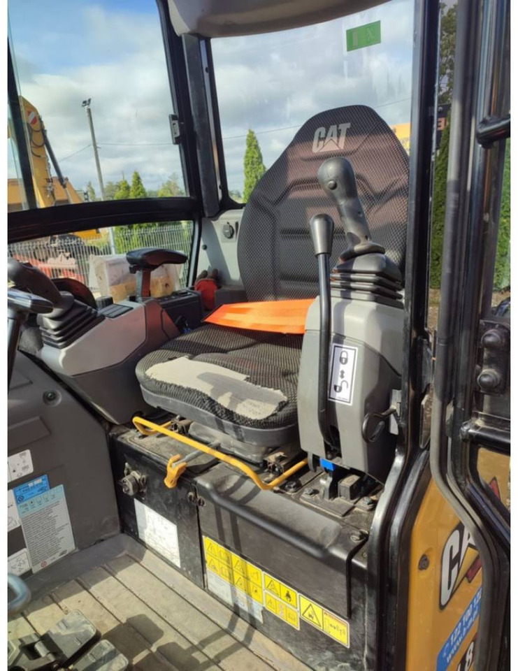 CAT 301.8 - Crawler excavator: picture 4 CAT 301.8 - Crawler excavator: picture 4