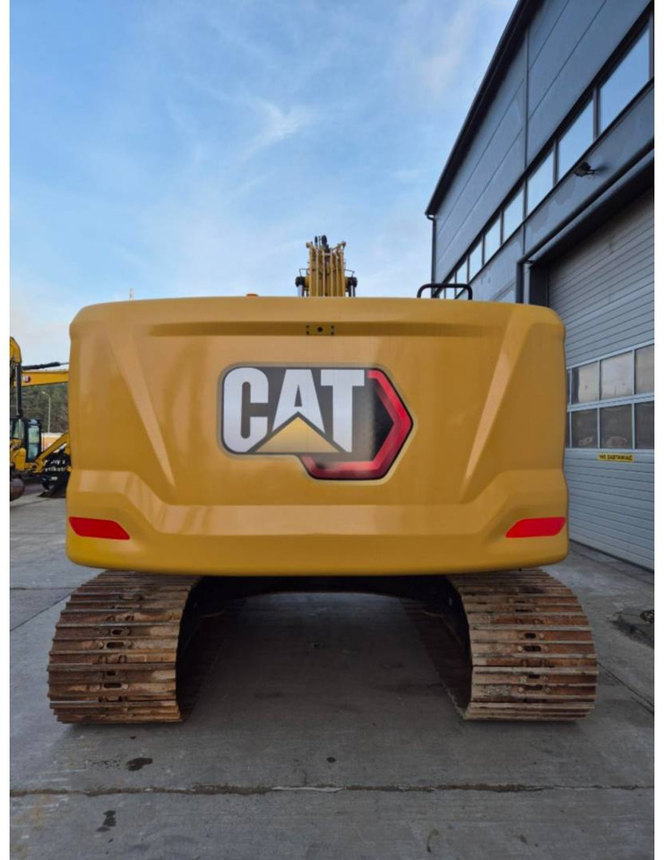 Crawler excavator CAT 320GC: picture 9