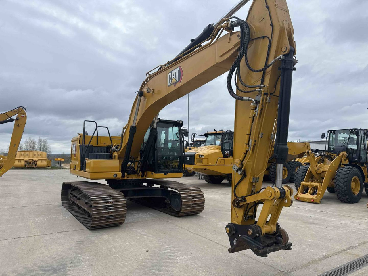 CAT 323 - Crawler excavator: picture 2 CAT 323 - Crawler excavator: picture 2