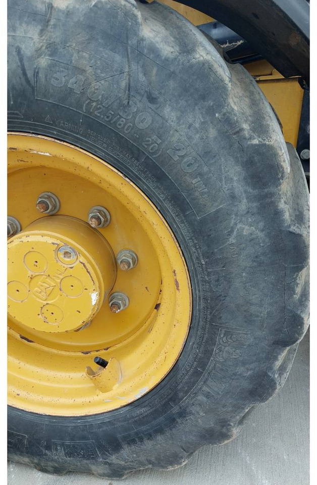 Backhoe loader CAT 432F2: picture 18