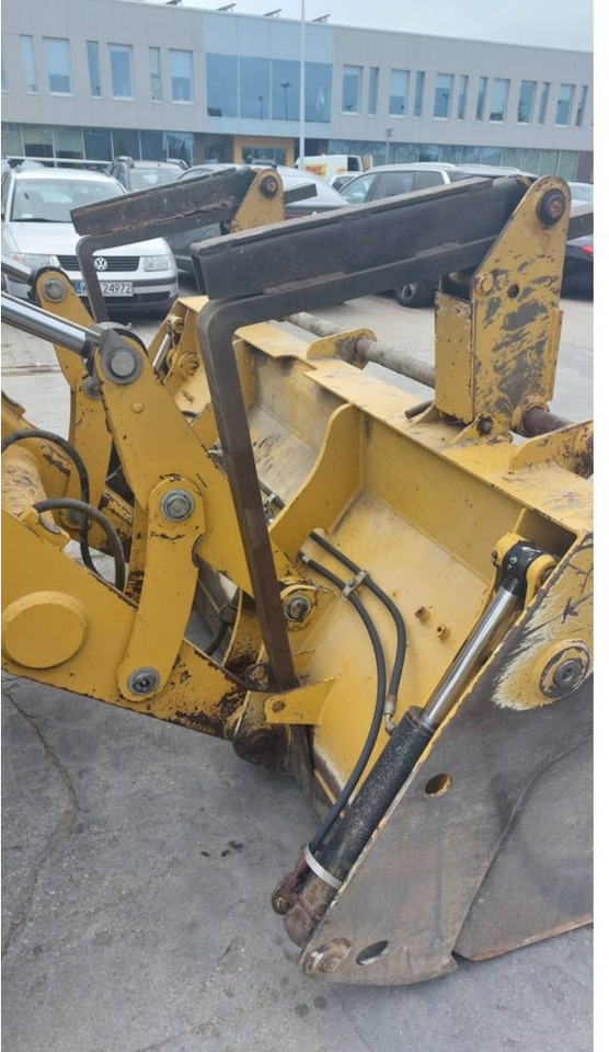 Backhoe loader CAT 432F2: picture 23