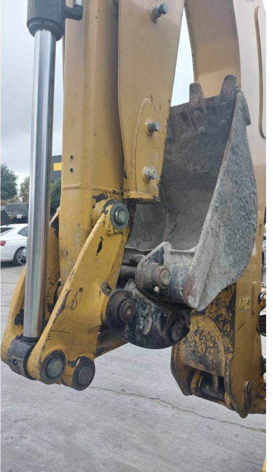 Backhoe loader CAT 432F2: picture 22