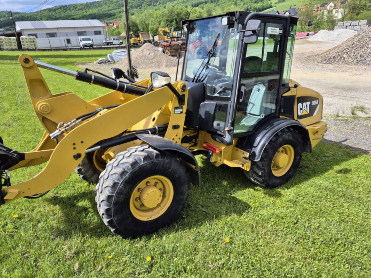 CAT 906H - Wheel loader: picture 1 CAT 906H - Wheel loader: picture 1