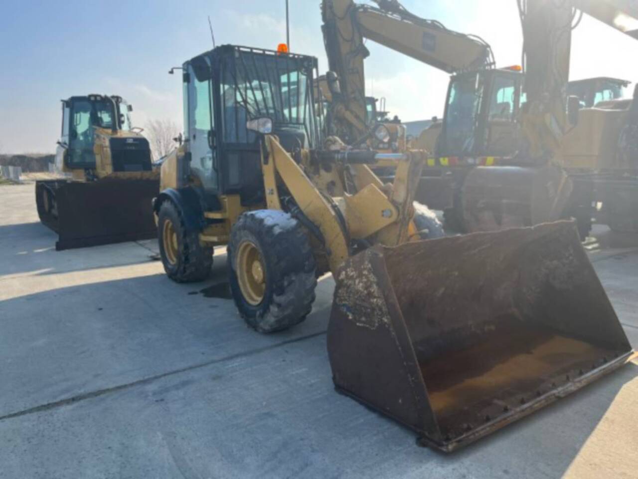 CAT 908M - Wheel loader: picture 2 CAT 908M - Wheel loader: picture 2