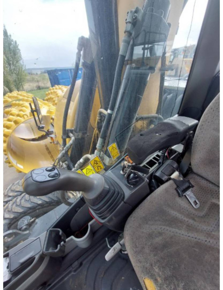 Wheel excavator CAT M315D: picture 8