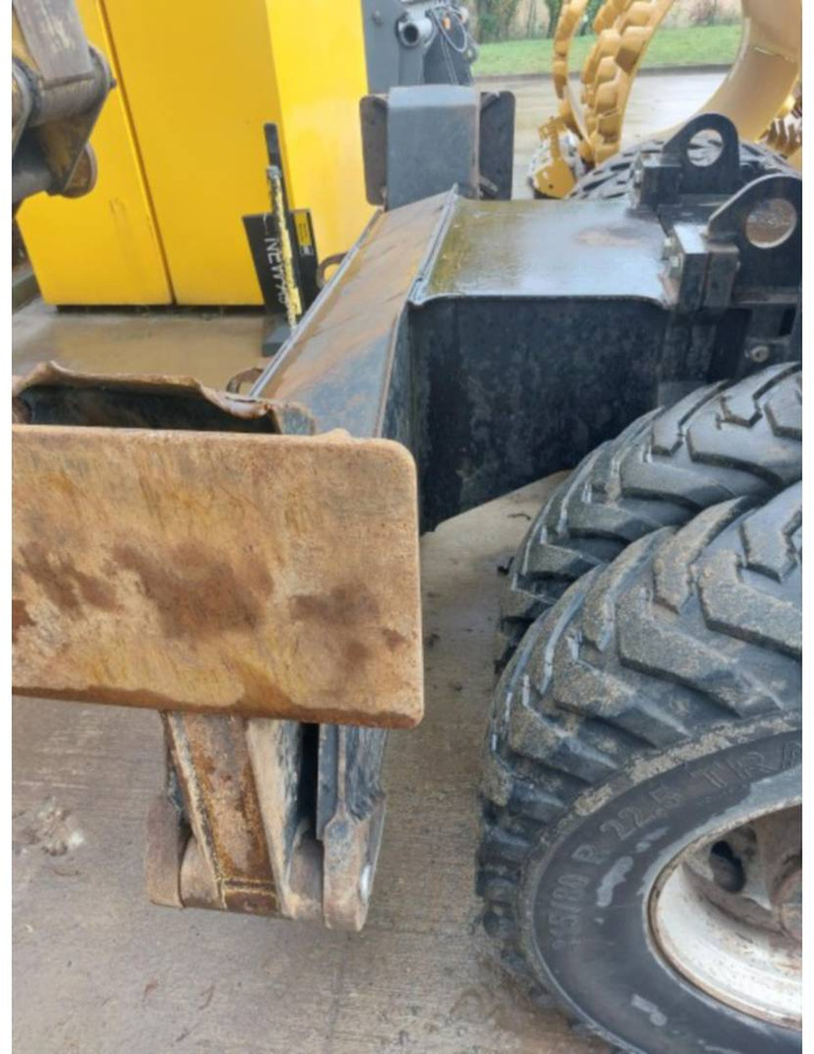 Wheel excavator CAT M315D: picture 12