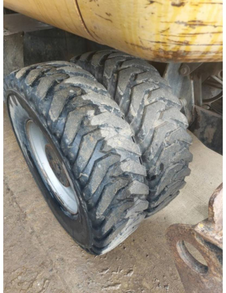 Wheel excavator CAT M315D: picture 10