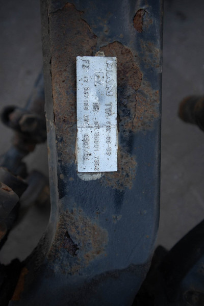 MAN VOK-06-05 81.44001-7352 - Front axle for Truck: picture 3 MAN VOK-06-05 81.44001-7352 - Front axle for Truck: picture 3