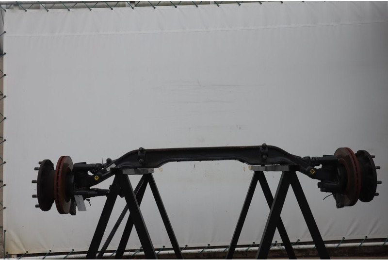 MAN VOK-09-41 81.44001-7470 - Front axle for Truck: picture 1 MAN VOK-09-41 81.44001-7470 - Front axle for Truck: picture 1