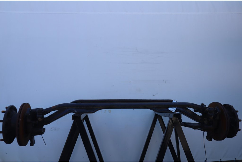 MAN VOK-09-41 - Front axle for Truck: picture 1 MAN VOK-09-41 - Front axle for Truck: picture 1