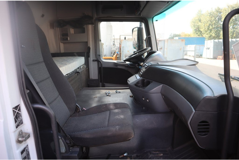 Cab and interior for Truck Mercedes-Benz ACTROS F04 MP3: picture 7