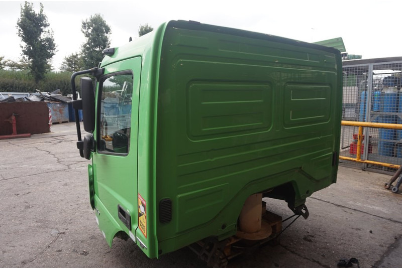 Mercedes-Benz ATEGO MP4 4CYL - Cab and interior for Truck: picture 4 Mercedes-Benz ATEGO MP4 4CYL - Cab and interior for Truck: picture 4