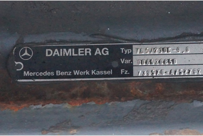 Mercedes-Benz VL5/21DC-9 739 570 A 752792 - Front axle for Truck: picture 3 Mercedes-Benz VL5/21DC-9 739 570 A 752792 - Front axle for Truck: picture 3