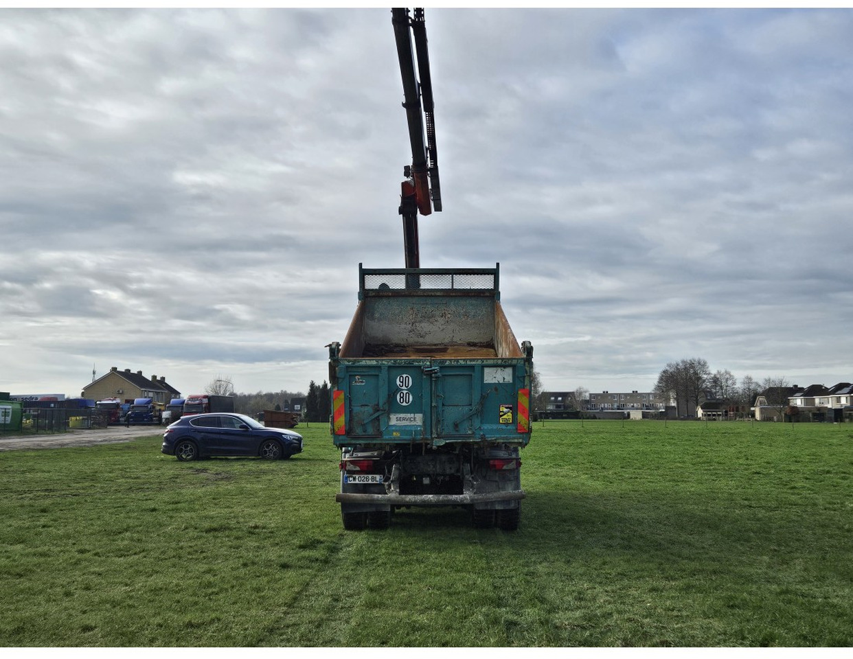 MAN TGA 33.360 TIPPER 3 SIDE CRANE PALFINGER 16502 *REMOTE CONTROL - Tipper: picture 5 MAN TGA 33.360 TIPPER 3 SIDE CRANE PALFINGER 16502 *REMOTE CONTROL - Tipper: picture 5