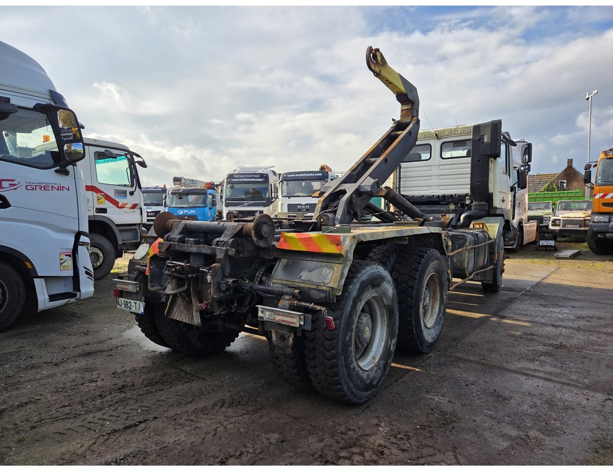 MAN FE 360 6X4 HOOKLIFT 6 CYL MANUAL GEARBOX - Other machinery: picture 3 MAN FE 360 6X4 HOOKLIFT 6 CYL MANUAL GEARBOX - Other machinery: picture 3
